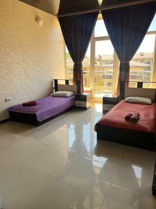 Отель Радужный Сукко Стандартный семейный номер-8