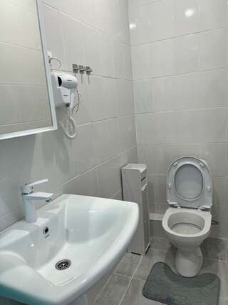 Отель Радужный Сукко Четырехместный номер-8