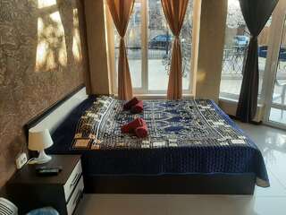 Отель Радужный Сукко Стандартный трехместный номер-1